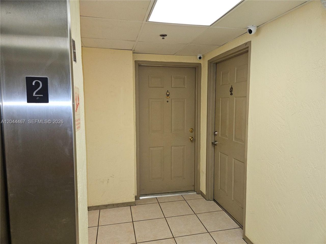 437 SW 7th St , Unit 201, Miami, FL 33130 Photo