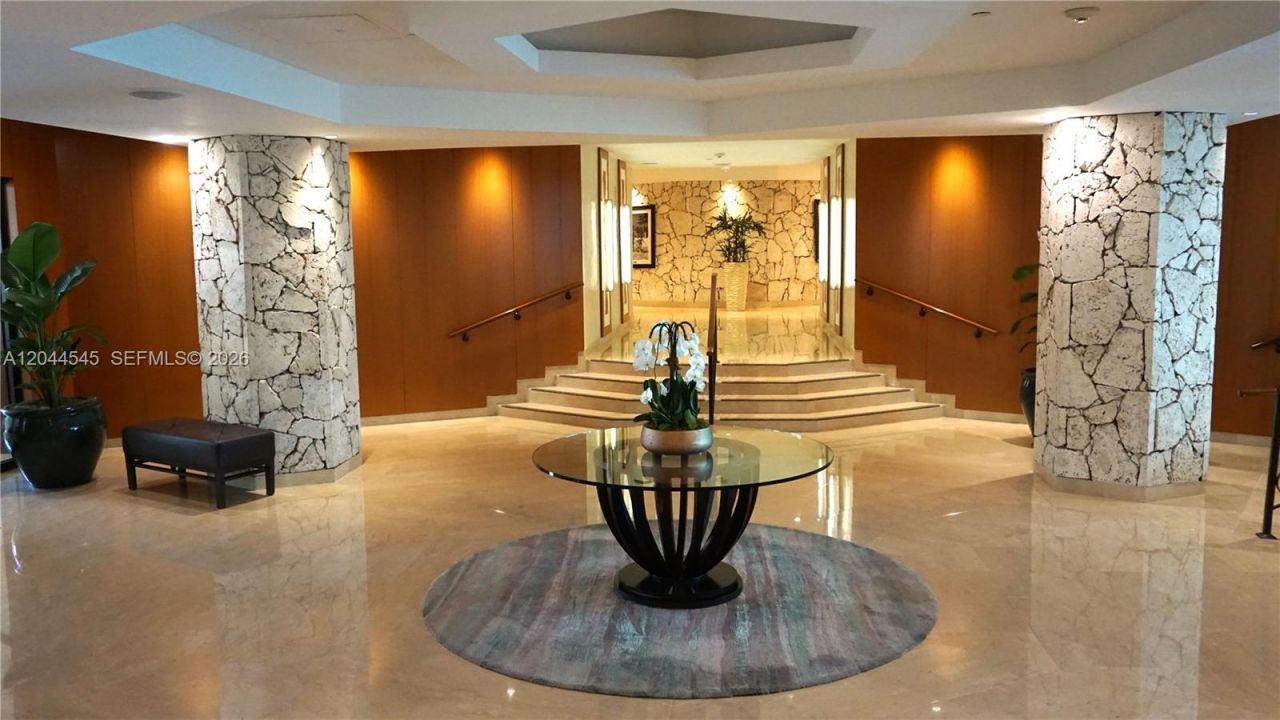 1111 Crandon Blvd, Unit B705, Key Biscayne, FL 33149 Photo