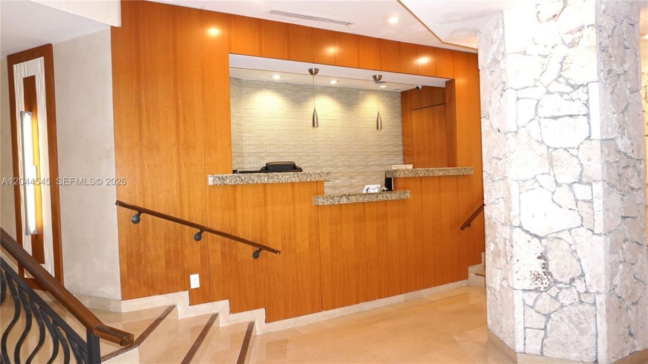 1111 Crandon Blvd, Unit B705, Key Biscayne, FL 33149 Photo