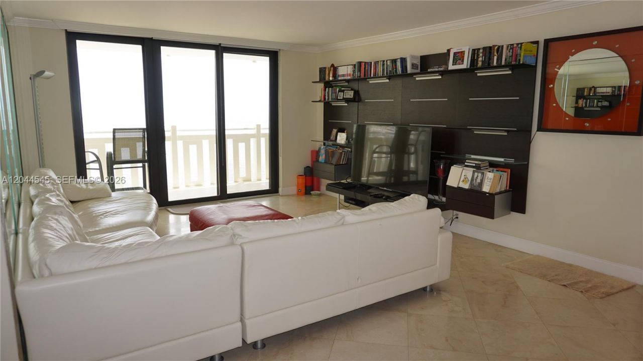 1111 Crandon Blvd, Unit B705, Key Biscayne, FL 33149 Photo