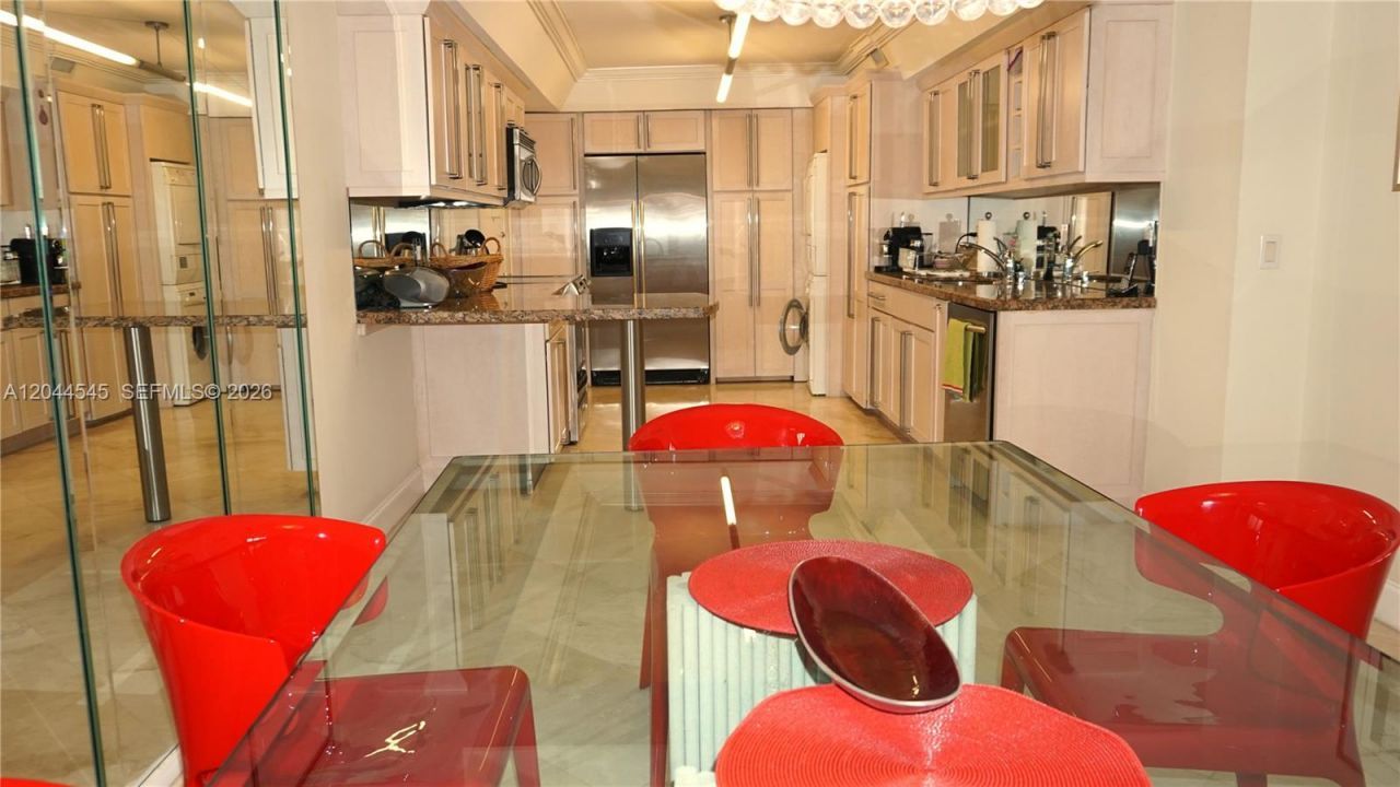 1111 Crandon Blvd, Unit B705, Key Biscayne, FL 33149 Photo