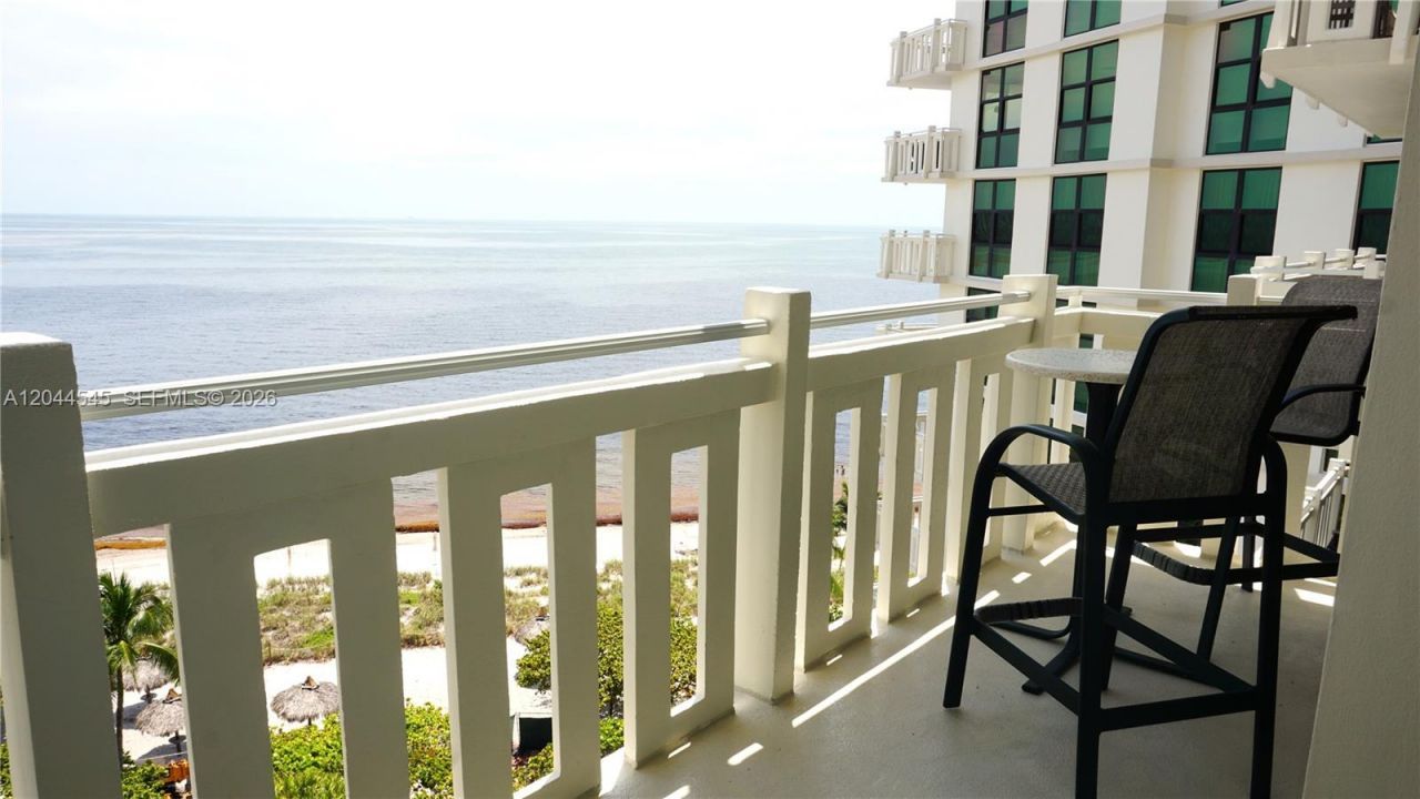 1111 Crandon Blvd, Unit B705, Key Biscayne, FL 33149 Photo