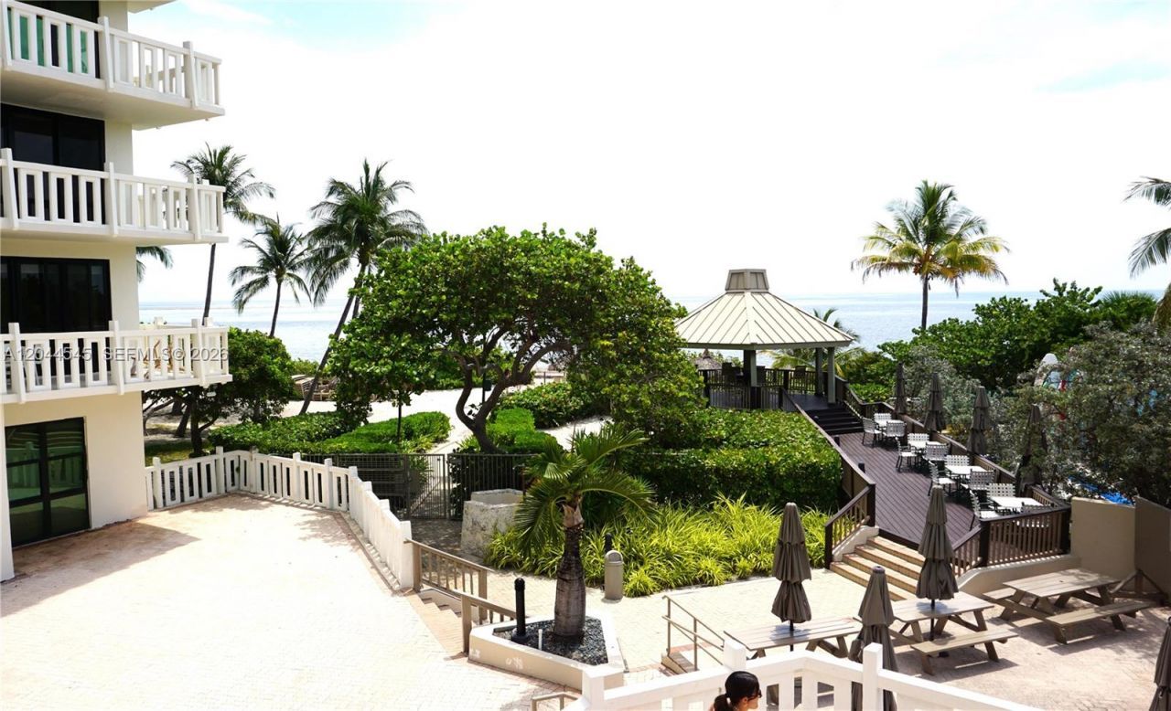 1111 Crandon Blvd, Unit B705, Key Biscayne, FL 33149 Photo