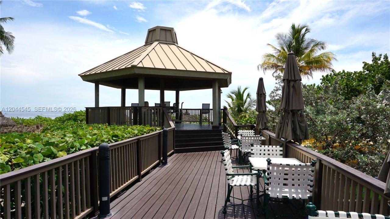 1111 Crandon Blvd, Unit B705, Key Biscayne, FL 33149 Photo