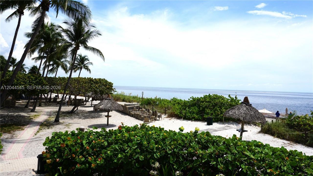 1111 Crandon Blvd, Unit B705, Key Biscayne, FL 33149 Photo