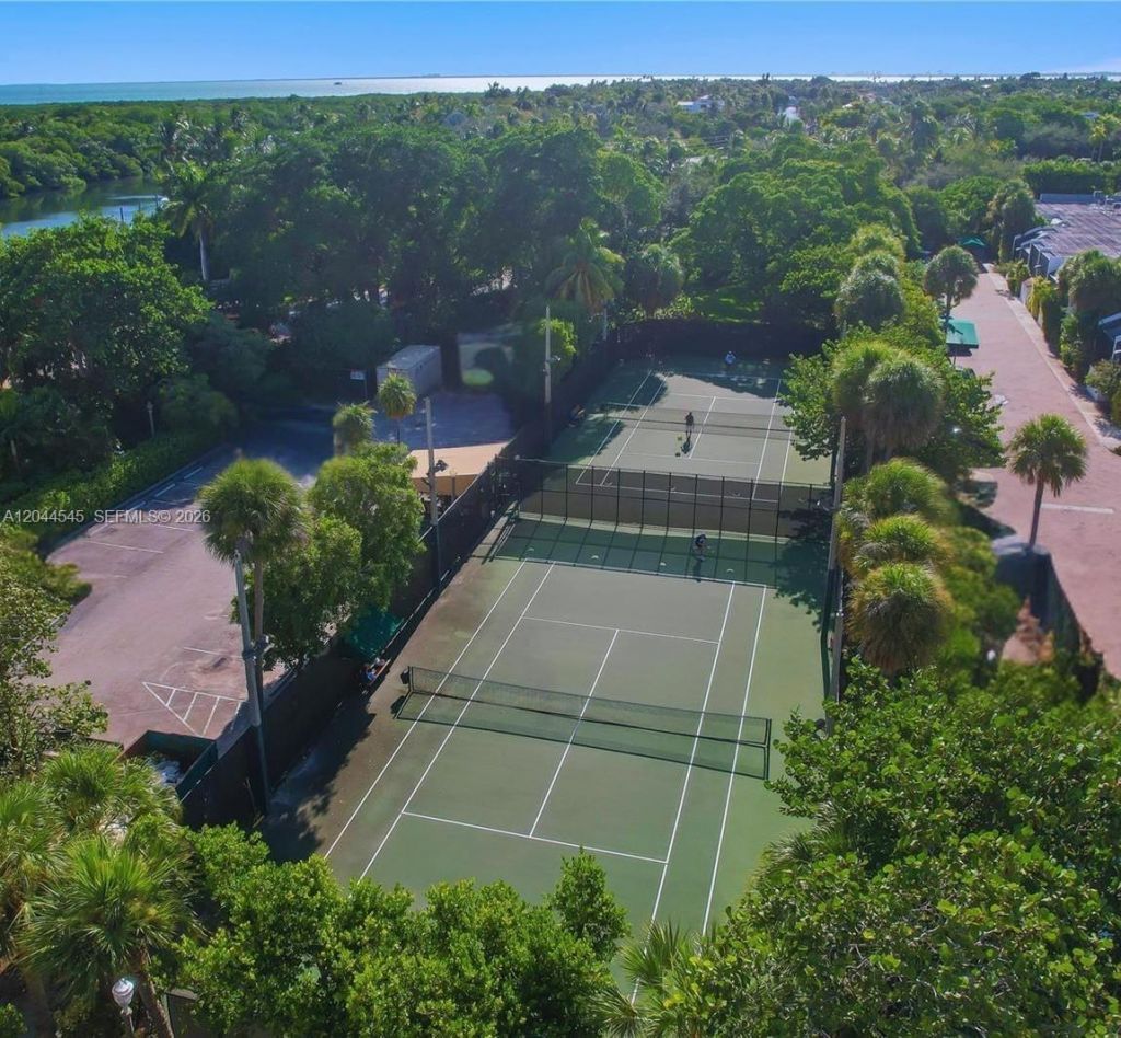 1111 Crandon Blvd, Unit B705, Key Biscayne, FL 33149 Photo