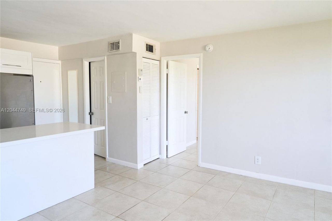 3000 N Ocean Blvd, Unit 407, Fort Lauderdale, FL 33308 Photo