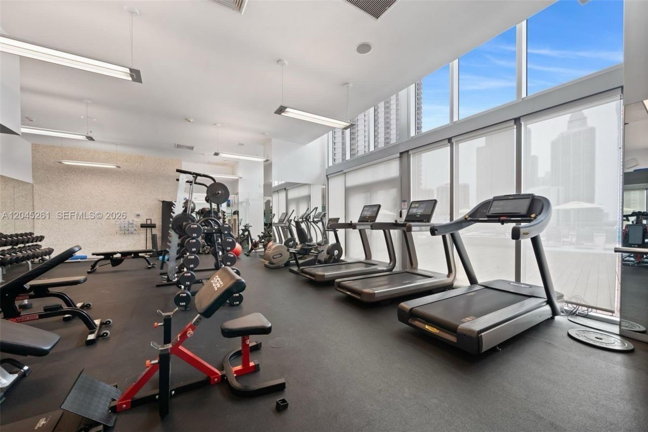 92 SW 3rd St , Unit 3608, Miami, FL 33130 Photo