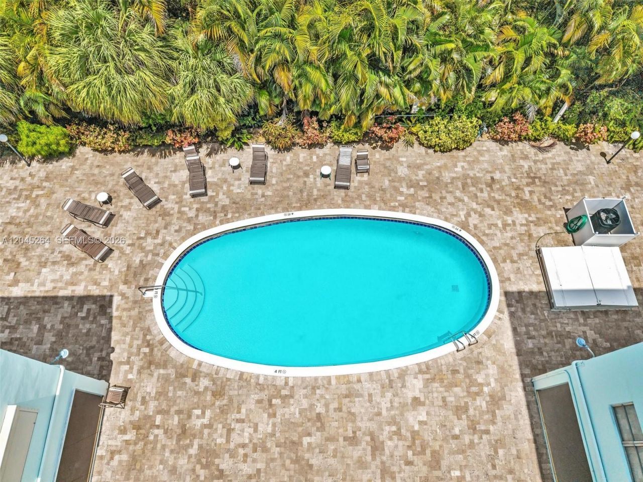 700 NE 14th Ave, Unit 307, Hallandale Beach, FL 33009 Photo