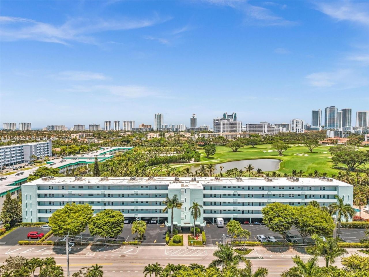 700 NE 14th Ave, Unit 307, Hallandale Beach, FL 33009 Photo