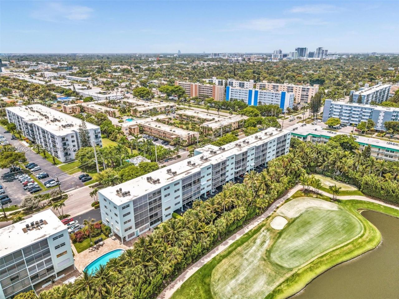700 NE 14th Ave, Unit 307, Hallandale Beach, FL 33009 Photo