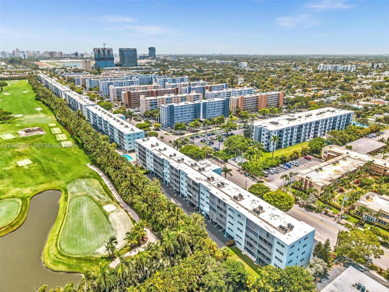700 NE 14th Ave, Unit 307, Hallandale Beach, FL 33009 Photo