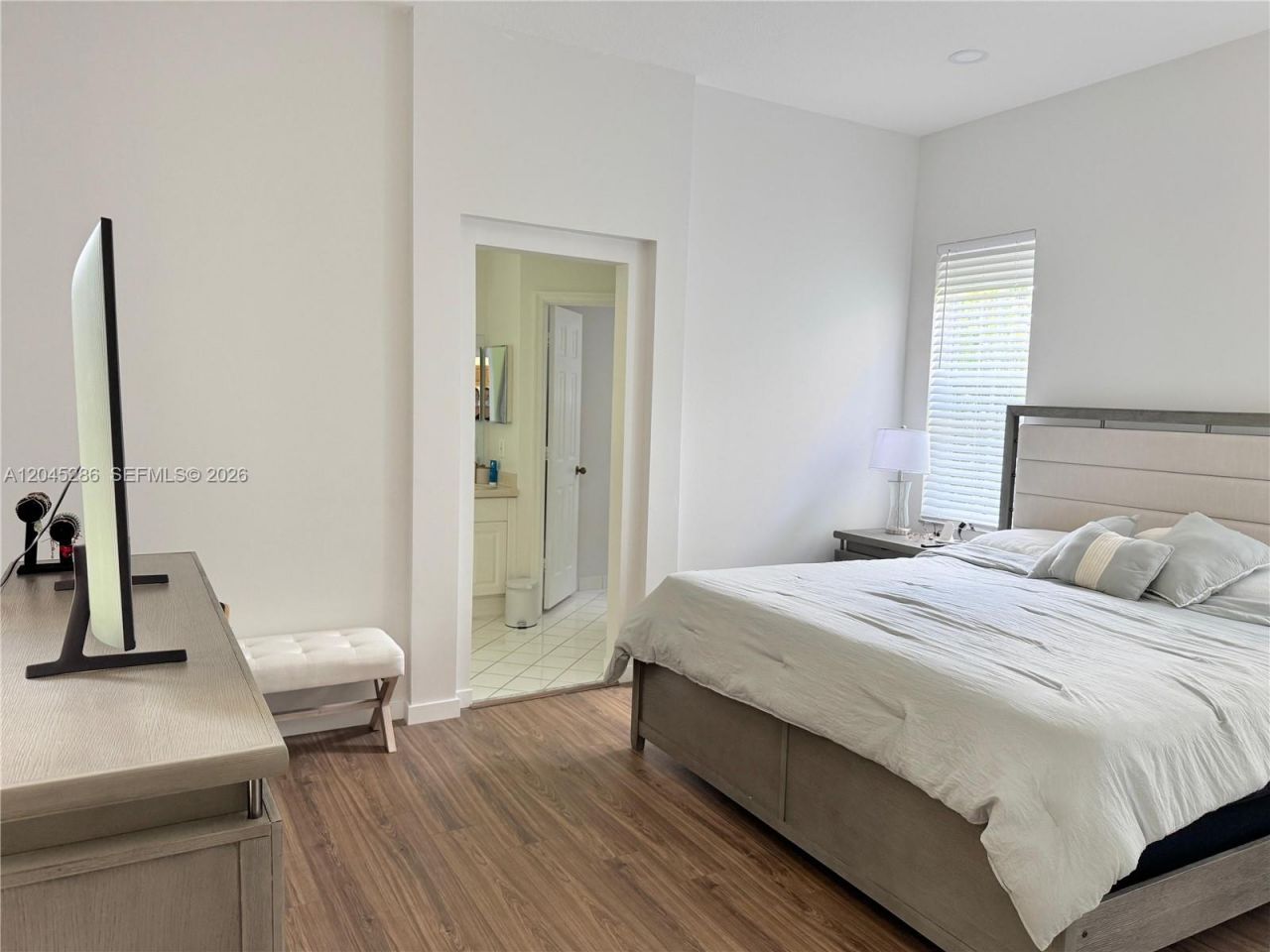 1074 Bluewood Ter, Weston, FL 33327 Photo