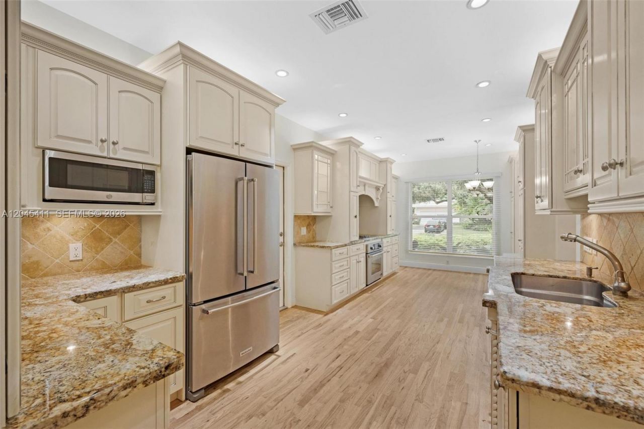 1246 Algardi Ave, Coral Gables, FL 33146 Photo