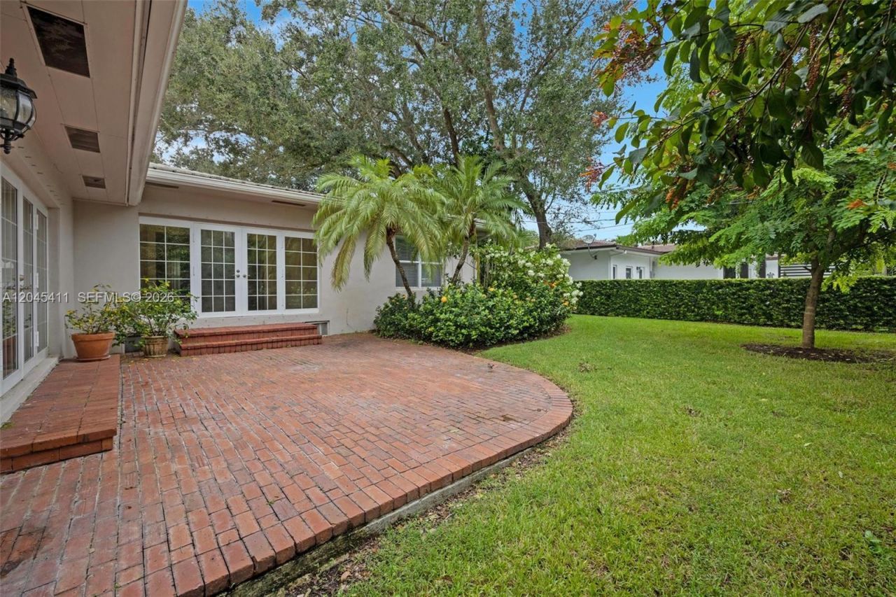 1246 Algardi Ave, Coral Gables, FL 33146 Photo