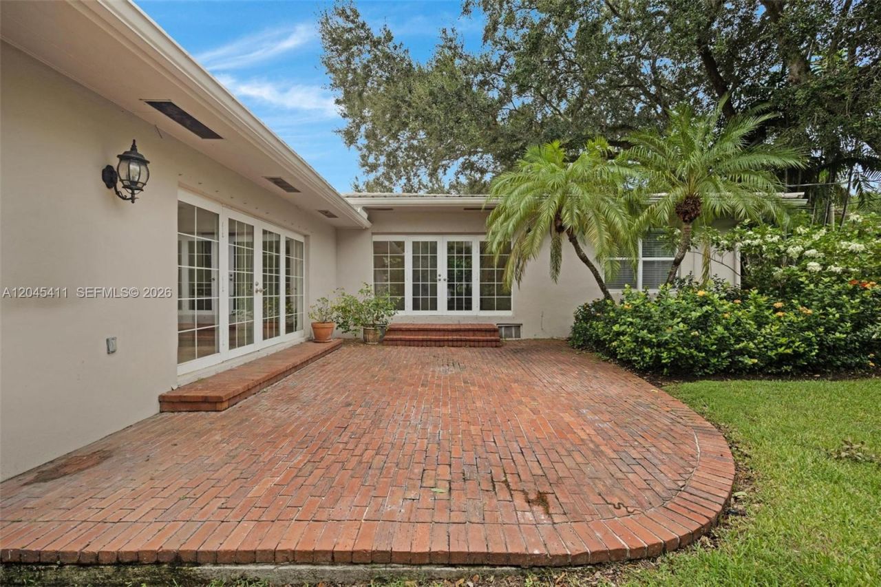 1246 Algardi Ave, Coral Gables, FL 33146 Photo