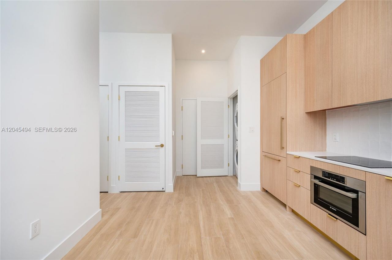 90 NE 32 Street, Unit PH1106, Miami, FL 33137 Photo