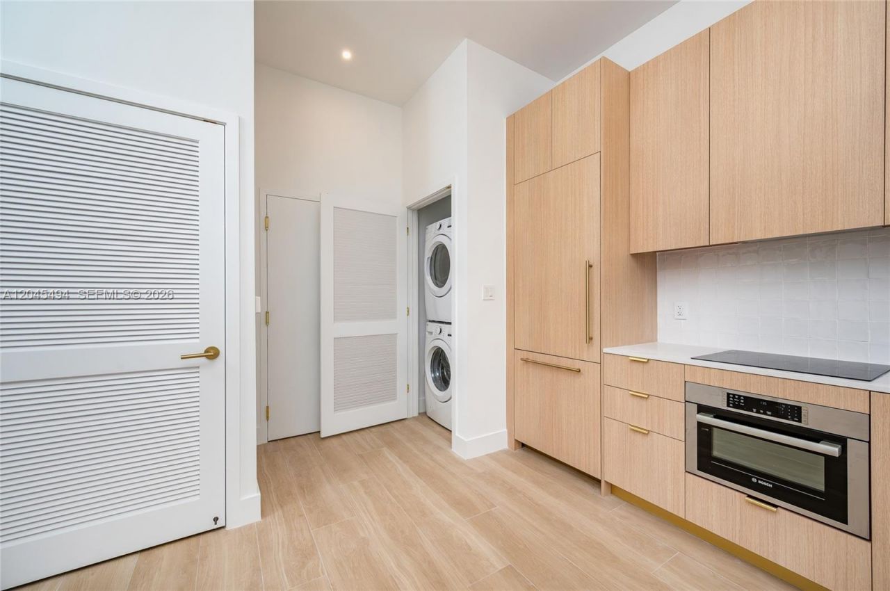 90 NE 32 Street, Unit PH1106, Miami, FL 33137 Photo