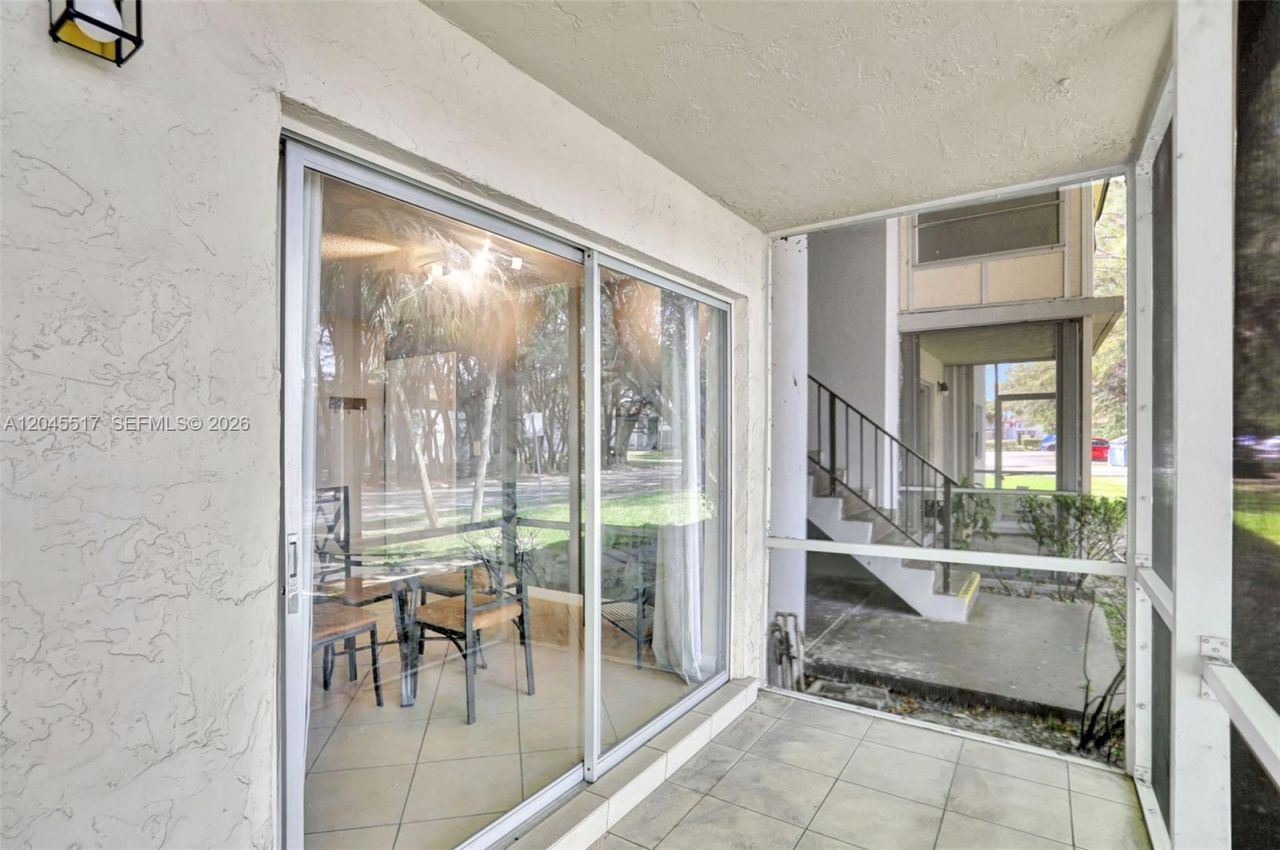 470 N Laurel Dr, Unit 1A, Margate, FL 33063 Photo