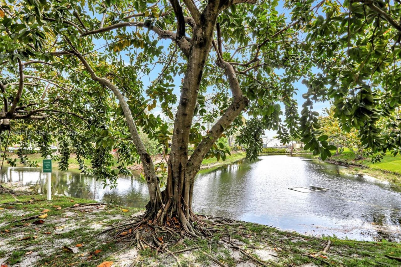 470 N Laurel Dr, Unit 1A, Margate, FL 33063 Photo
