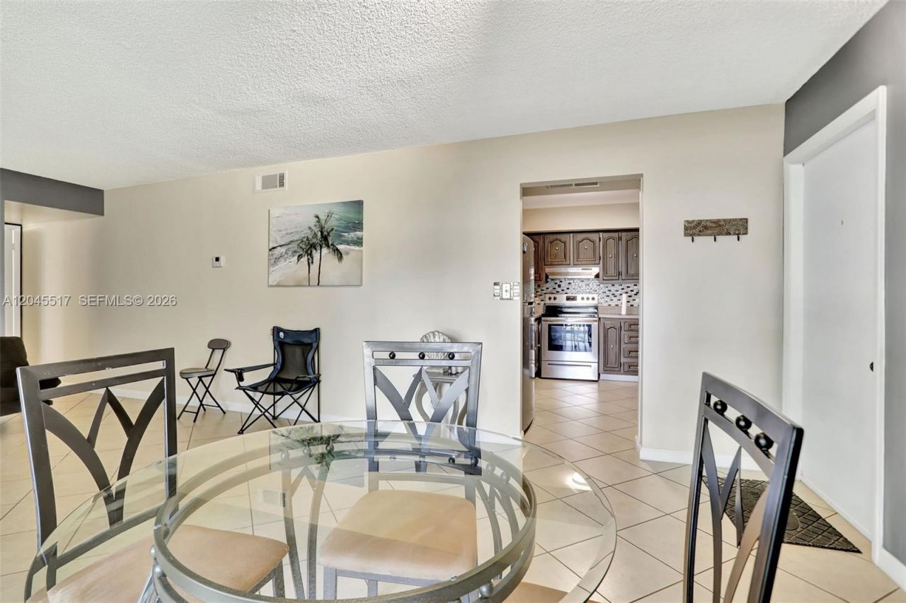 470 N Laurel Dr, Unit 1A, Margate, FL 33063 Photo