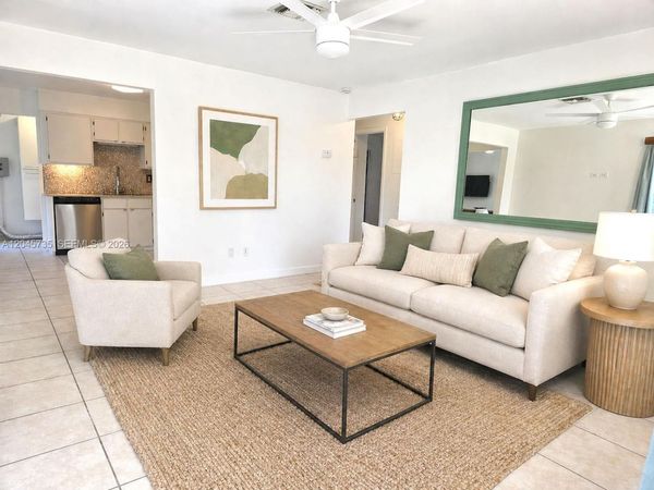 2111 N 26th Ave, Unit N, Hollywood, FL 33020