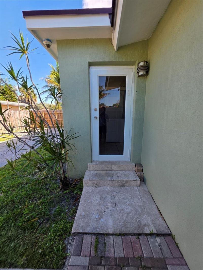 2111 N 26th Ave, Unit N, Hollywood, FL 33020 Photo