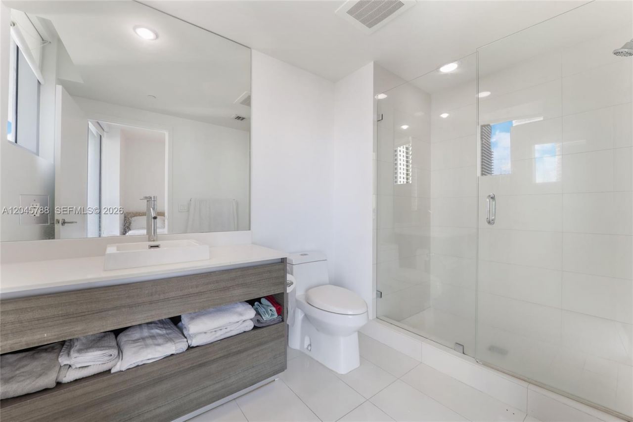 1100 S Miami Ave , Unit 1607, Miami, FL 33130 Photo