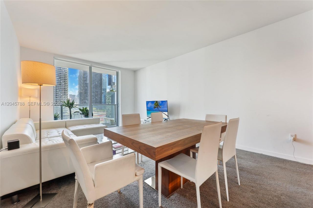 1100 S Miami Ave , Unit 1607, Miami, FL 33130 Photo