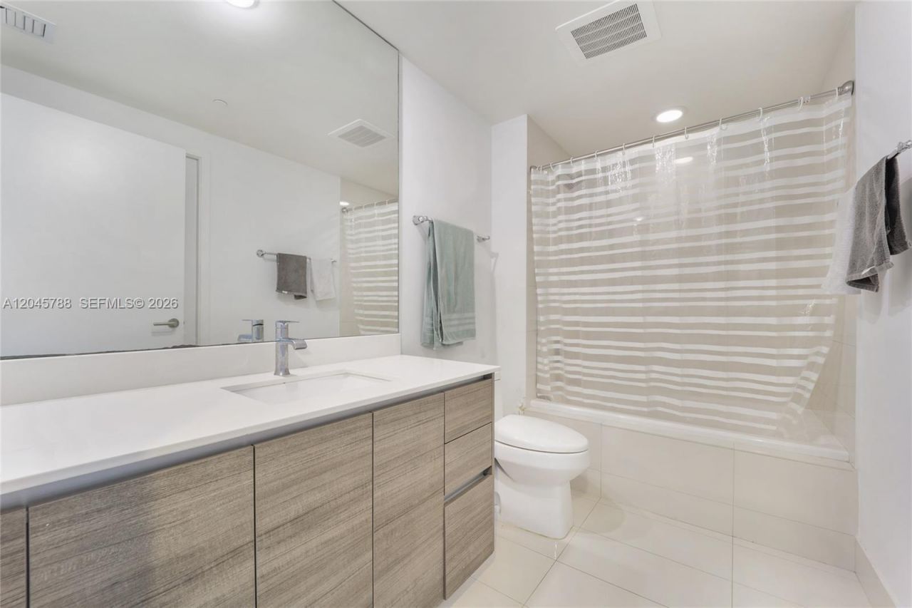 1100 S Miami Ave , Unit 1607, Miami, FL 33130 Photo