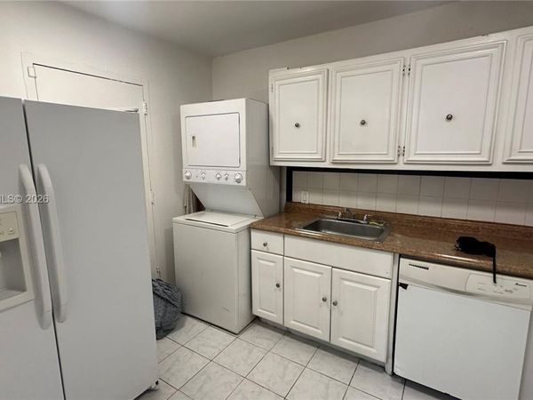 4848 NW 24th Ct , Unit 416, Lauderdale Lakes, FL 33313