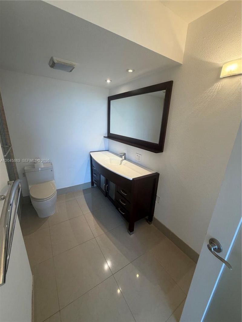 2201 S Ocean Dr, Unit 1905, Hollywood, FL 33019 Photo
