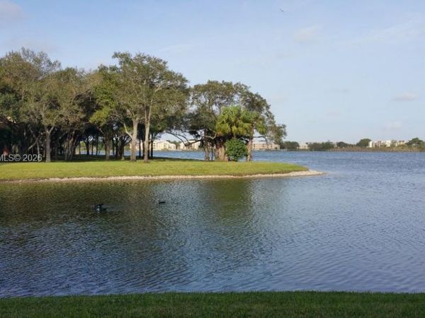 2361 NW 33rd St , Unit 604, Oakland Park, FL 33309