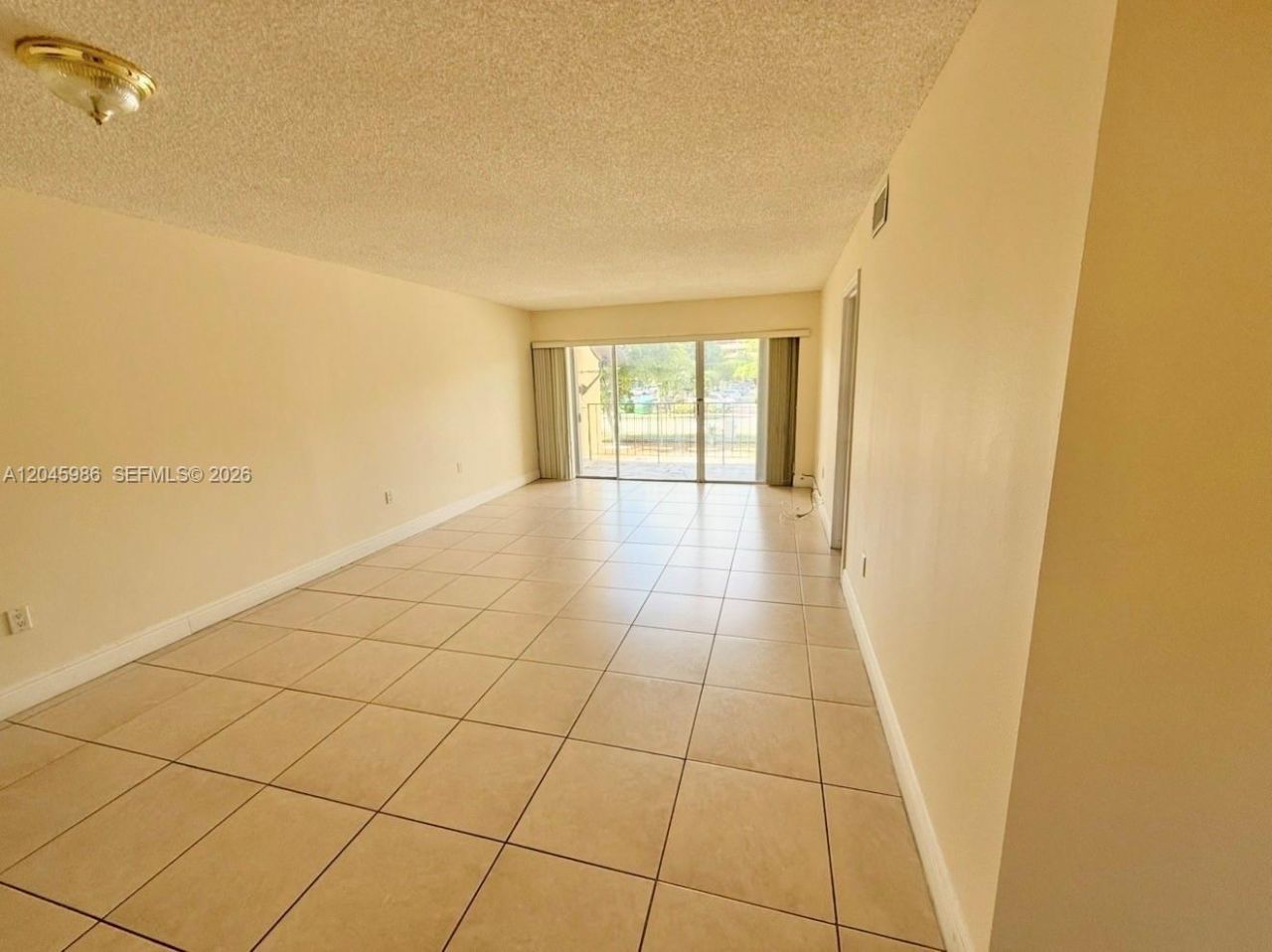 1975 W 44th Pl , Unit 203, Hialeah, FL 33012 Photo