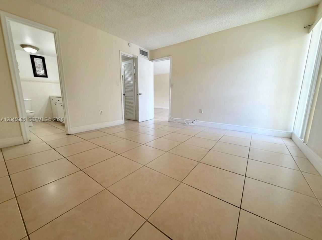 1975 W 44th Pl , Unit 203, Hialeah, FL 33012 Photo