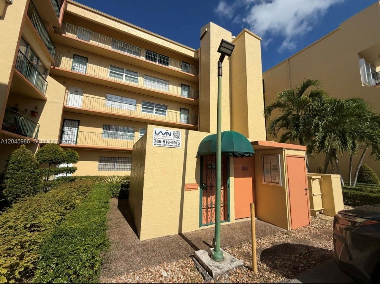 1975 W 44th Pl , Unit 203, Hialeah, FL 33012 Photo