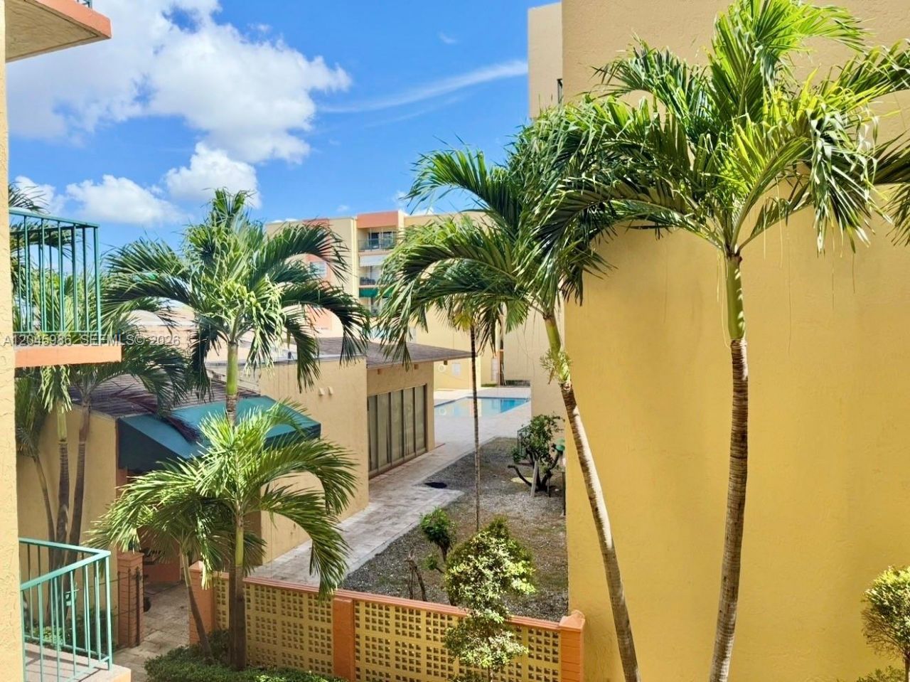 1975 W 44th Pl , Unit 203, Hialeah, FL 33012 Photo