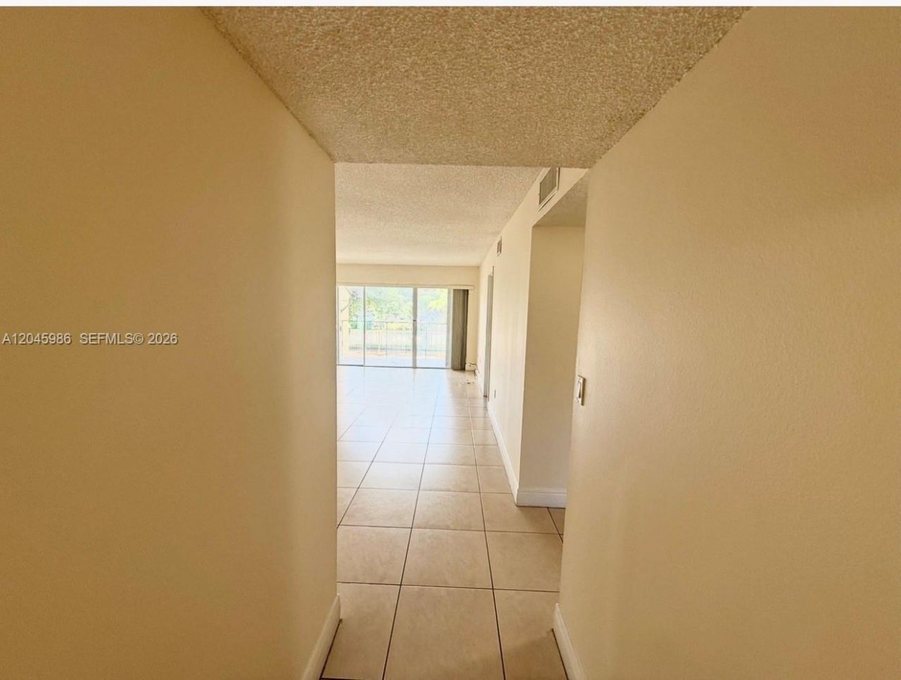 1975 W 44th Pl , Unit 203, Hialeah, FL 33012 Photo