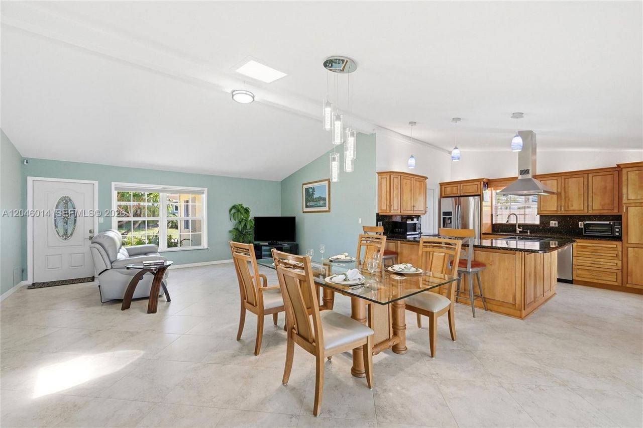 1625 SW 5th Ct , Fort Lauderdale, FL 33312 Photo