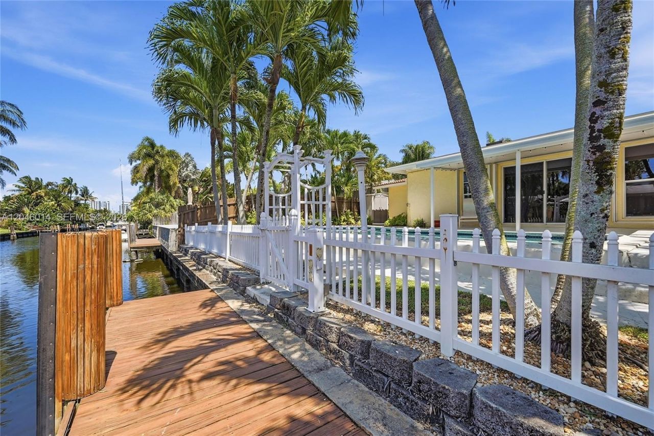 1625 SW 5th Ct , Fort Lauderdale, FL 33312 Photo