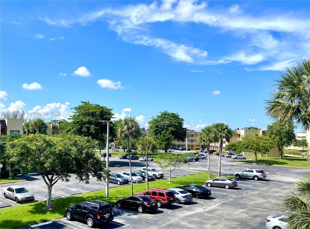 5980 NW 64th Ave, Unit 312, Tamarac, FL 33319 Photo