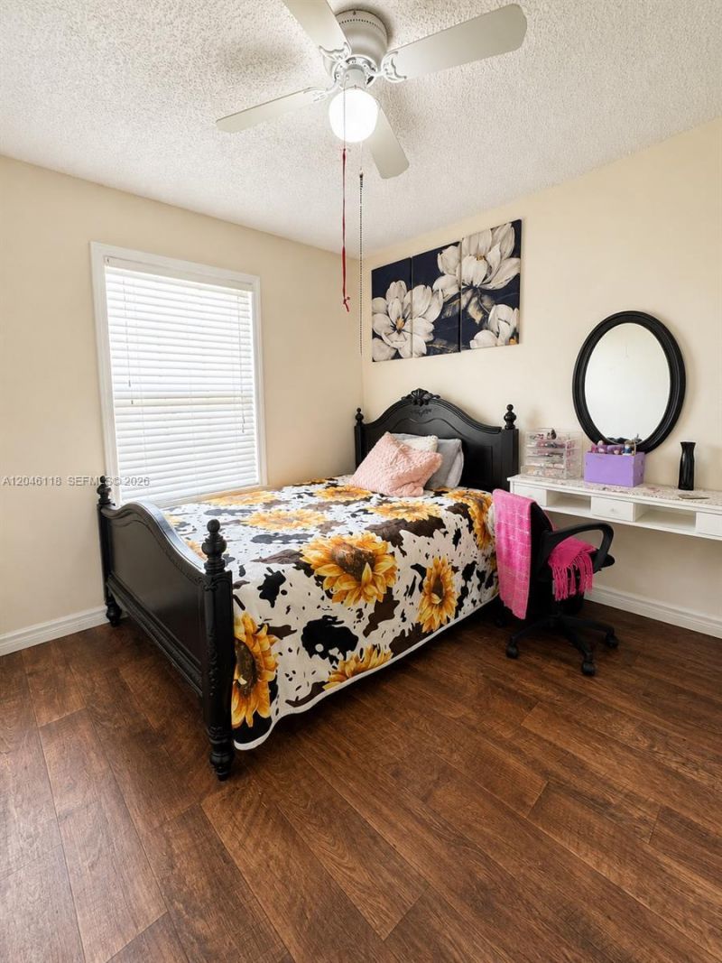 5411 NW Consumer Ave , Port Saint Lucie, FL 34983 Photo