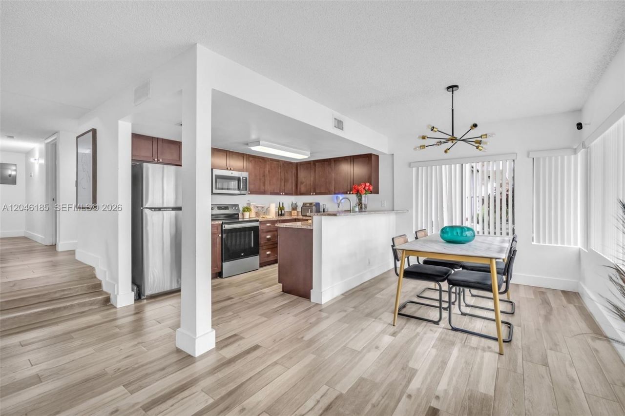 4720 SW 62nd Way , Unit 103, Davie, FL 33314 Photo