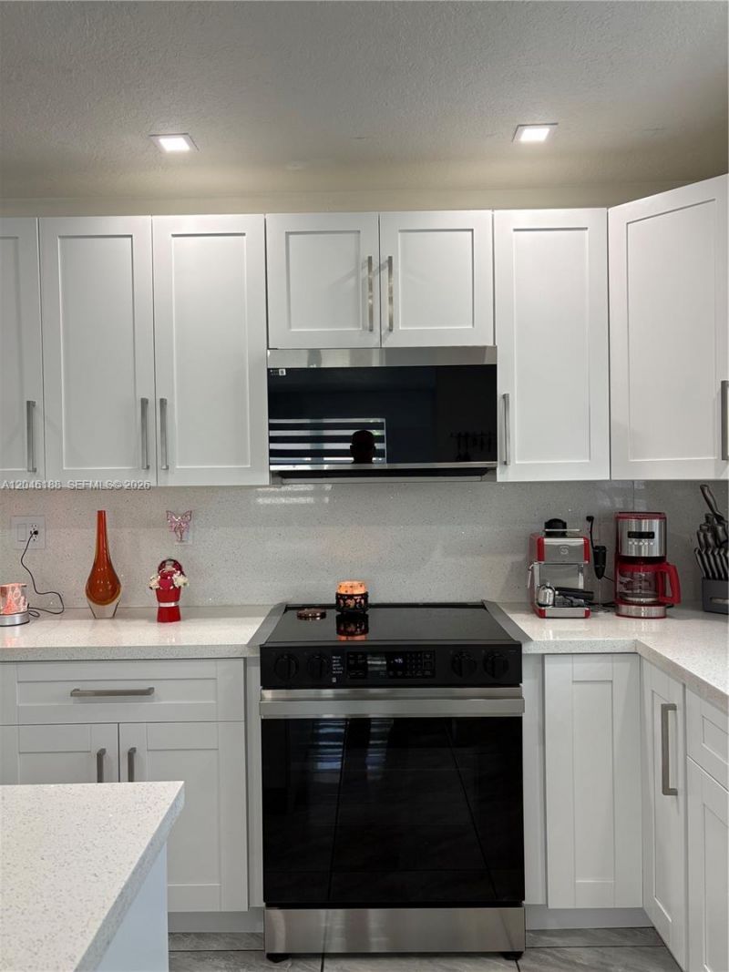 734 E 39th St , Hialeah, FL 33013 Photo