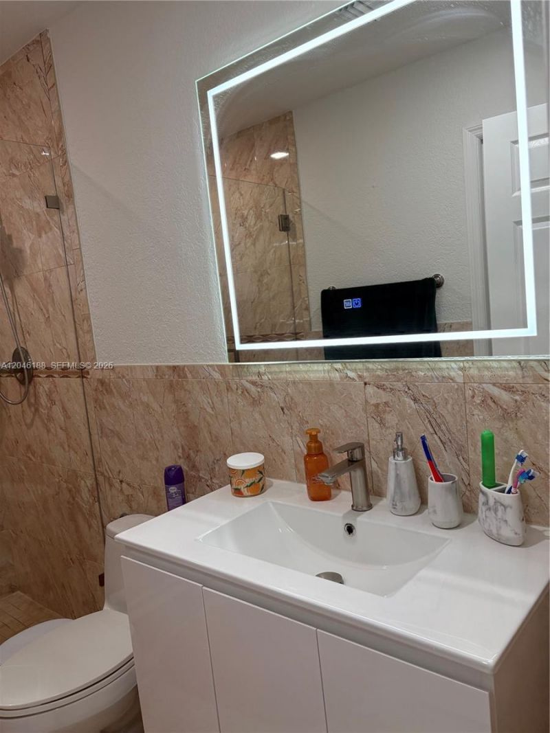 734 E 39th St , Hialeah, FL 33013 Photo
