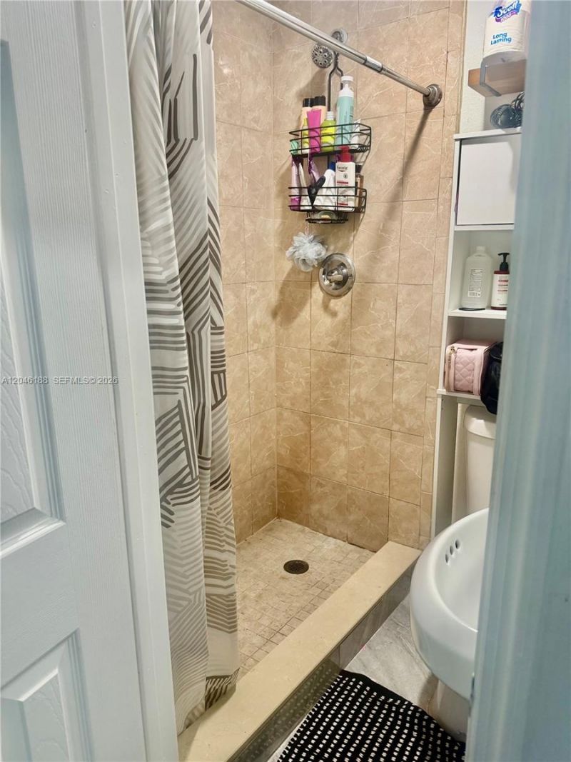 734 E 39th St , Hialeah, FL 33013 Photo