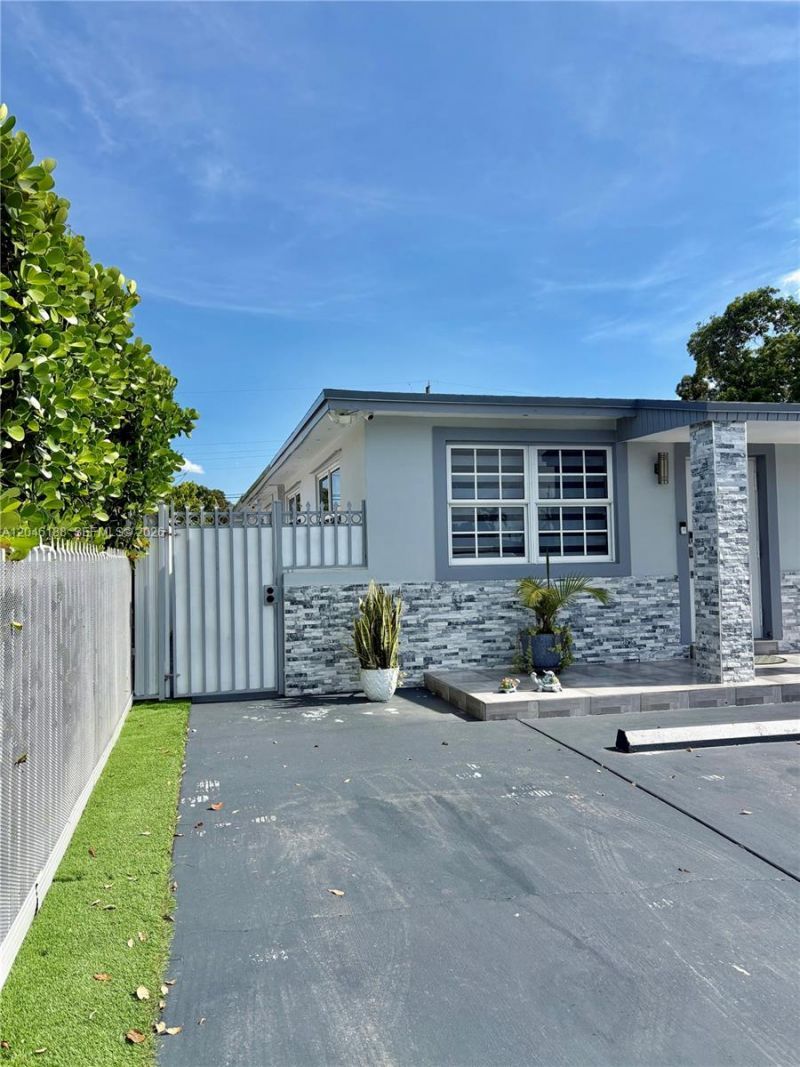 734 E 39th St , Hialeah, FL 33013 Photo
