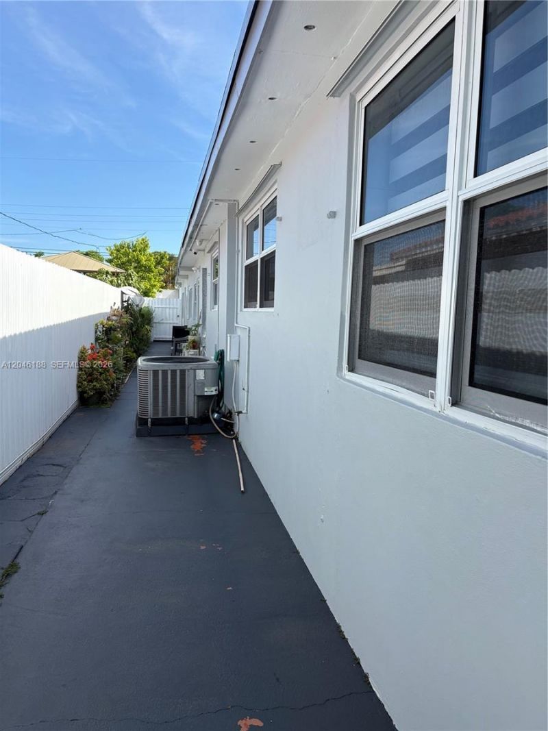 734 E 39th St , Hialeah, FL 33013 Photo