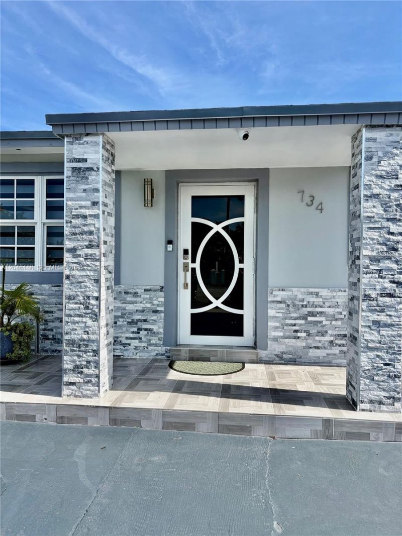 734 E 39th St , Hialeah, FL 33013 Photo