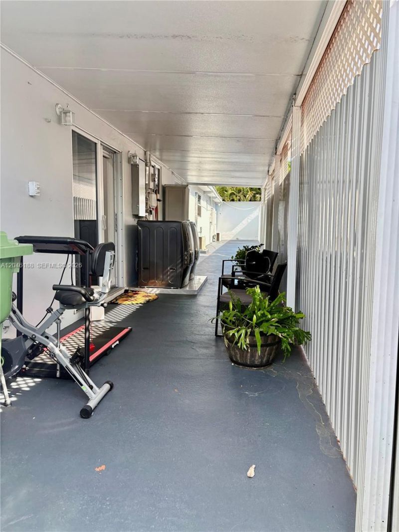 734 E 39th St , Hialeah, FL 33013 Photo